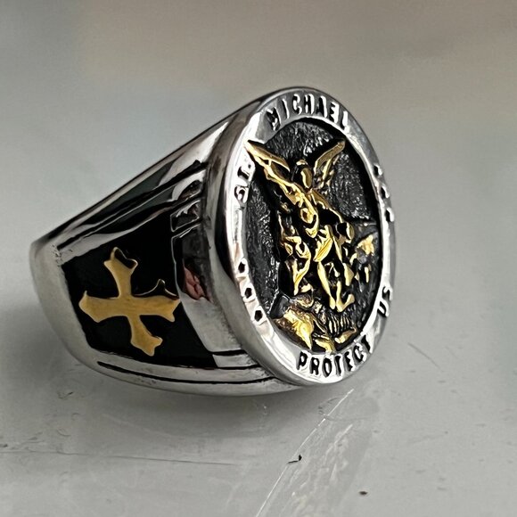 Assorted Men's Rings Size Medium / Size 9 - Picture 12 of 15